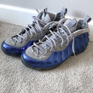10.5/11 Nike Foamposite Never worn